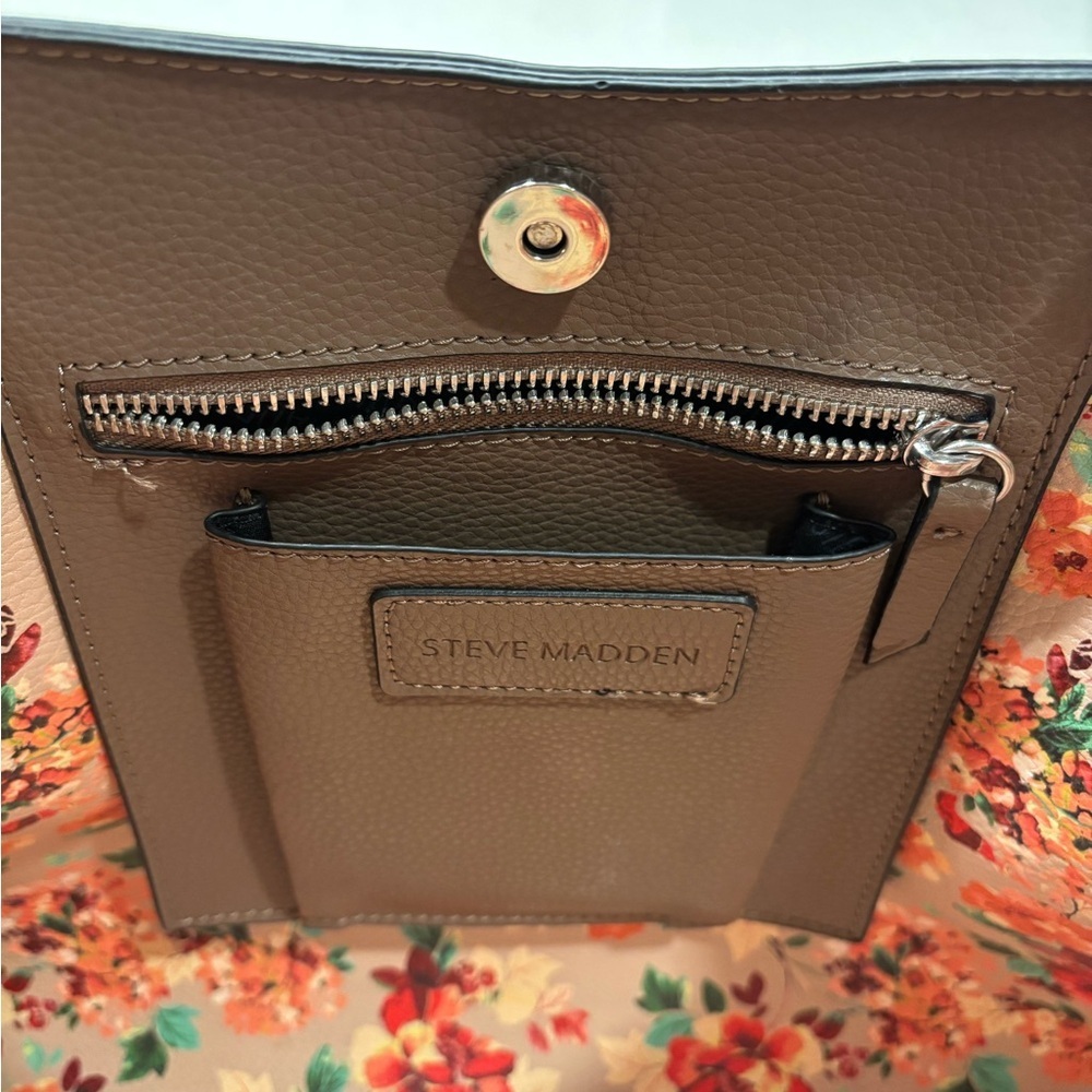 Steve Madden tote bag set - Picture 6 of 13